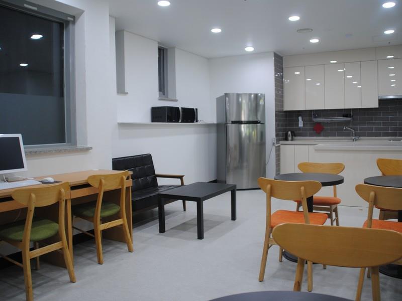 The Business Hotel