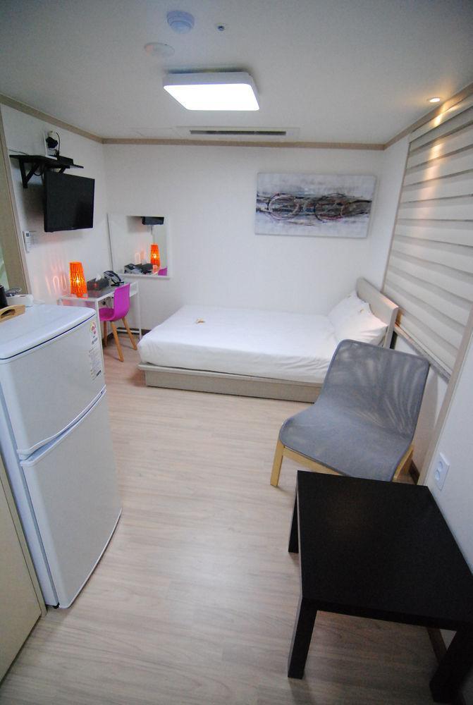 The Business 3*